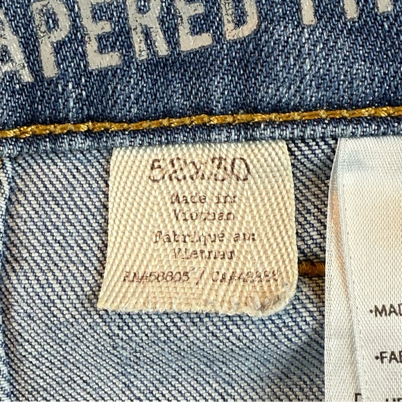 True Nation Men's Jeans Tapered Fit Straight Leg 52X30 Distressed - Picture 4 of 8